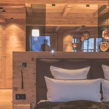8br Beautiful Chalet In Kitzbuehel Vila