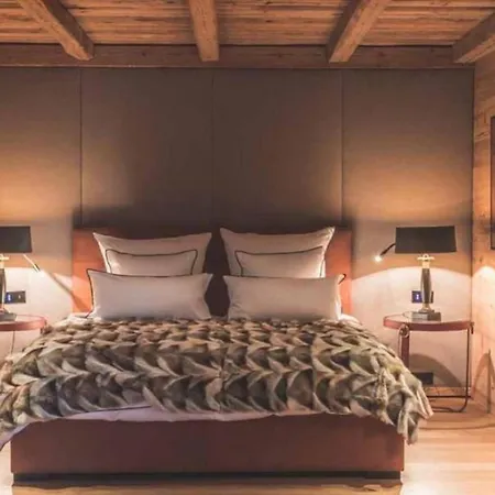 8br Beautiful Chalet In Kitzbuehel